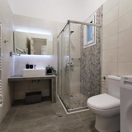 The Cozy Project - Break Nauplie