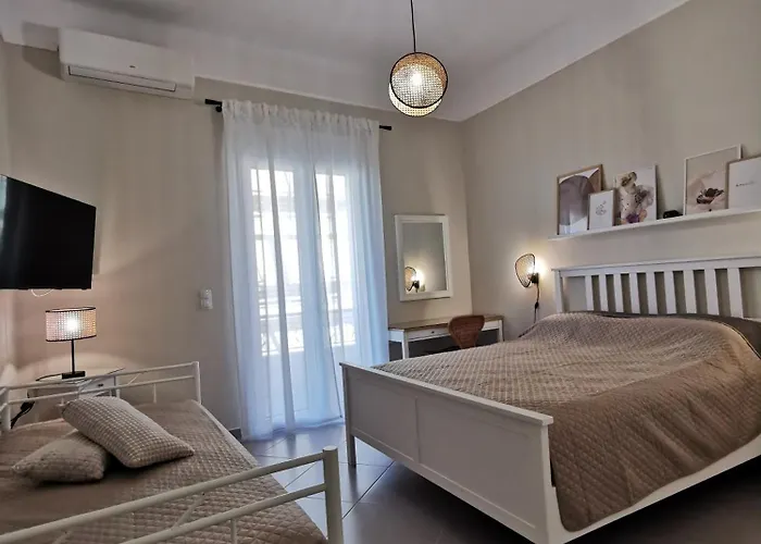 The Cozy Project - Break * Nafplio